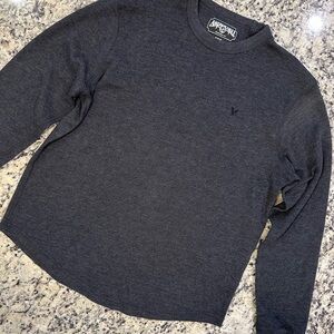 American Eagle Outfitters Men’s Dark Gray Long-Sleeve Crew-Neck Shirt Medium